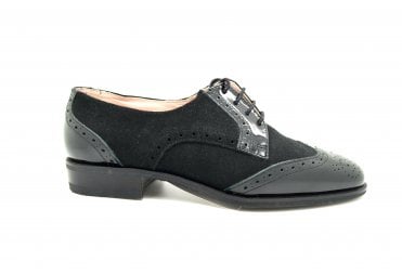 Lace Up Brogue Style 