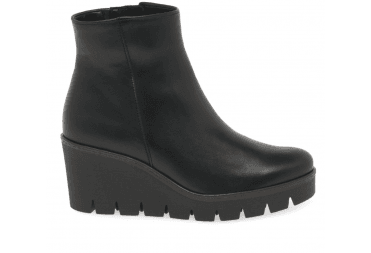 Utopia Wedge Boot