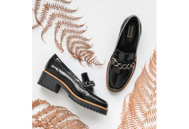 Robin Platform Chain Loafer